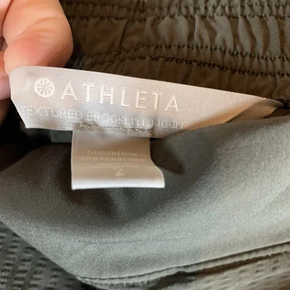 Athleta Women's Textured Brooklyn Jogger 2 Olive Green‎ Athleisure Travel Pant - Picture 4 of 9